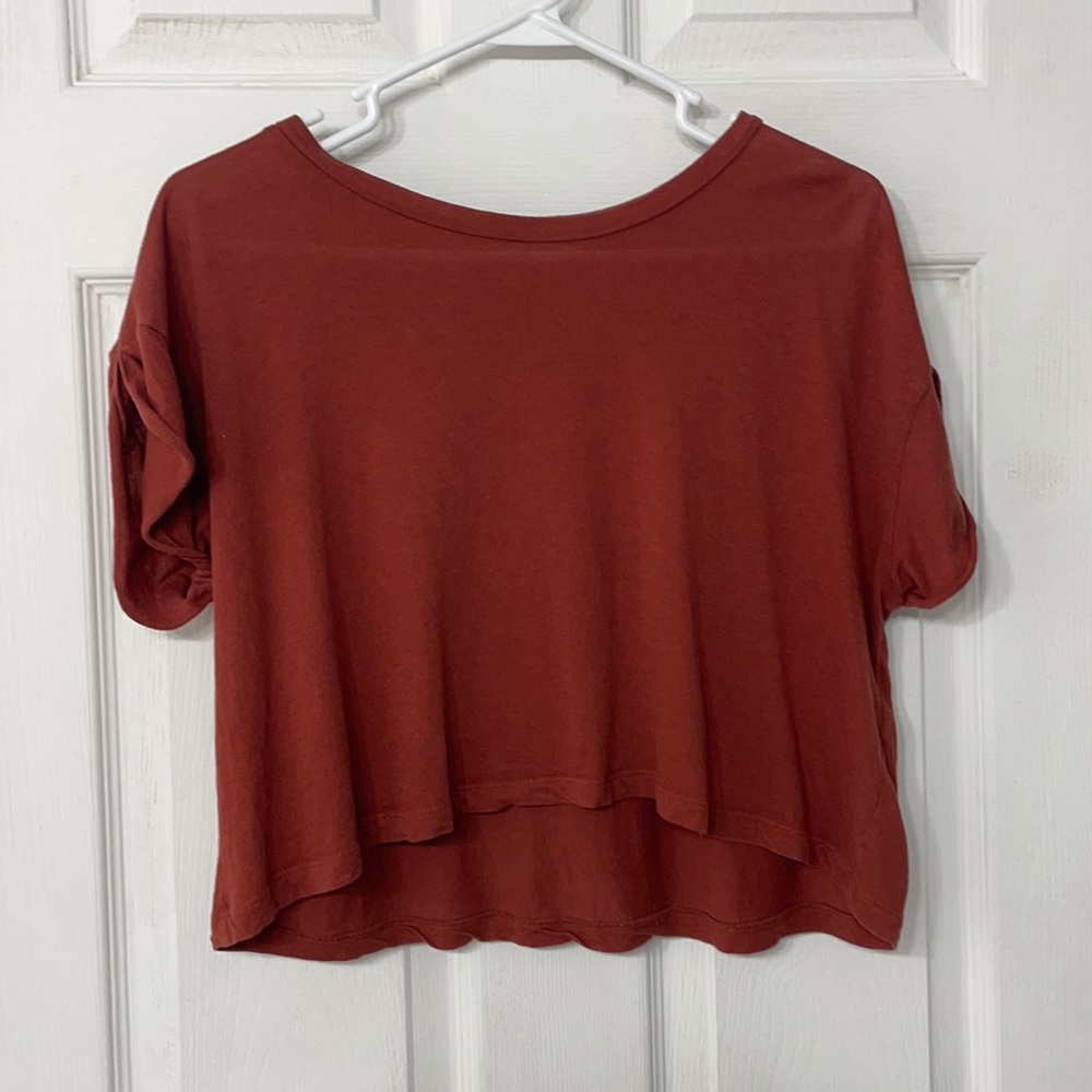 ✨3/$15✨Forever 21 Crop Top